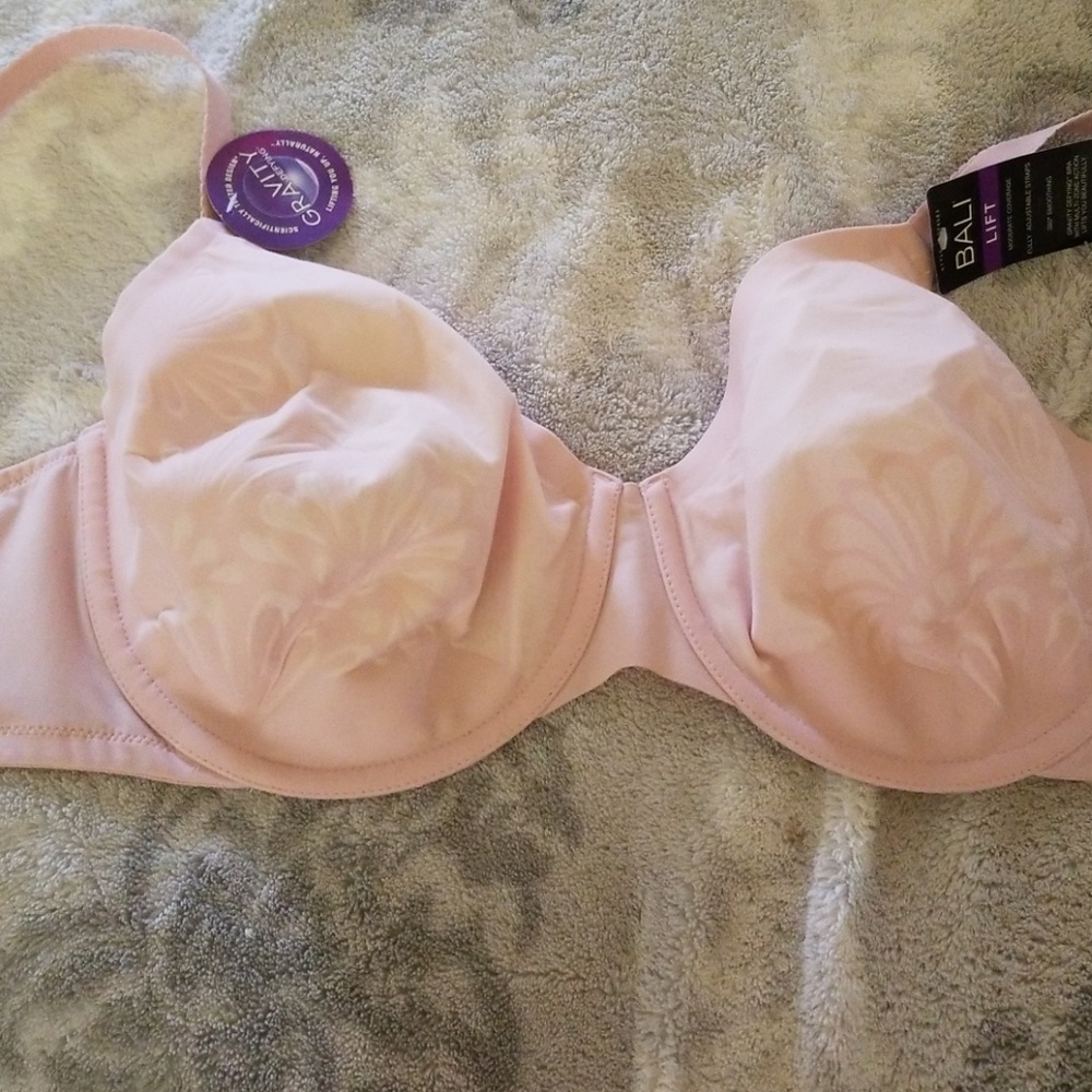 Ladies Bra ( light pink)